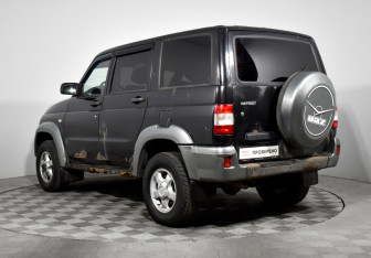 Подержанный автомобиль УАЗ Patriot 2007 года (7 фото)