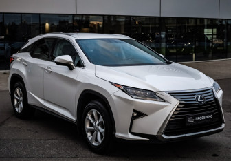 Подержанный автомобиль Lexus RX 2017 года (5 фото)