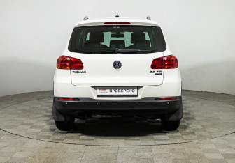 Подержанный автомобиль Volkswagen Tiguan 2012 года (6 фото)