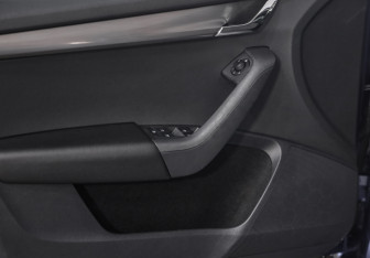 Подержанный автомобиль Skoda Octavia Liftback 2019 года (19 фото)