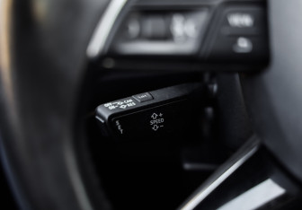 Подержанный автомобиль Audi Q7 2015 года (22 фото)