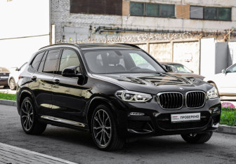 Подержанный автомобиль BMW X3 2019 года (5 фото)