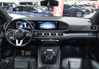 Подержанный автомобиль Mercedes-Benz GLE 2021 года (13 фото)