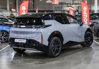 Подержанный автомобиль Zeekr X 2023 года (7 фото)