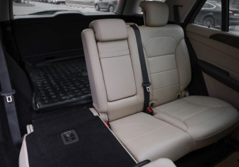 Подержанный автомобиль Mercedes-Benz GLE 2016 года (33 фото)