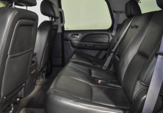 Подержанный автомобиль Chevrolet Tahoe 2013 года (12 фото)