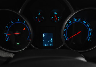 Подержанный автомобиль Chevrolet Cruze Hatchback 2012 года (20 фото)