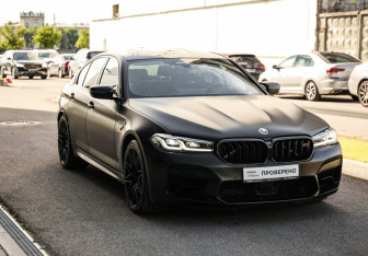 Подержанный автомобиль BMW M5 Sedan 2021 года (6 фото)