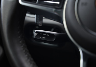 Подержанный автомобиль Porsche Macan 2018 года (22 фото)