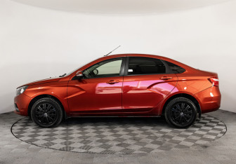Подержанный автомобиль LADA (ВАЗ) Vesta Sedan 2019 года (8 фото)