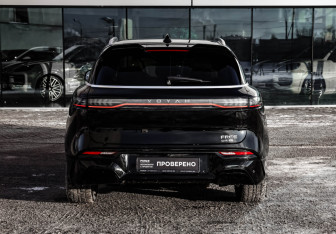 Подержанный автомобиль Voyah Free 2023 года (8 фото)