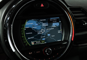 Подержанный автомобиль MINI Clubman Wagon 2016 года (14 фото)