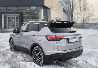 Подержанный автомобиль Geely Coolray 2023 года (6 фото)