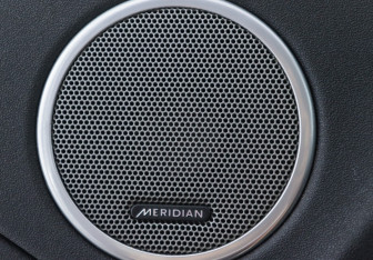 Подержанный автомобиль Land Rover Range Rover Evoque 2014 года (15 фото)