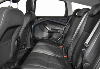 Подержанный автомобиль Ford Kuga 2018 года (13 фото)