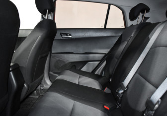 Подержанный автомобиль Hyundai Creta 2017 года (12 фото)