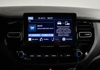 Подержанный автомобиль Hyundai Solaris Sedan 2022 года (16 фото)