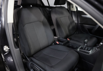 Подержанный автомобиль Volkswagen Passat Sedan 2012 года (17 фото)