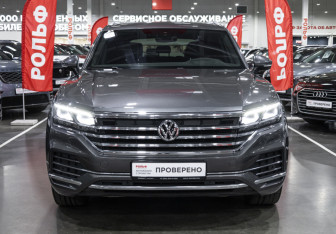 Подержанный автомобиль Volkswagen Touareg 2019 года (4 фото)