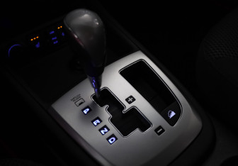 Подержанный автомобиль Hyundai Santa Fe 2011 года (17 фото)