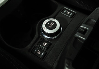 Подержанный автомобиль Nissan X-Trail 2018 года (19 фото)