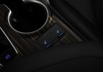 Подержанный автомобиль Toyota Camry Sedan 2021 года (14 фото)