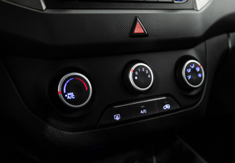 Подержанный автомобиль Hyundai Creta 2017 года (15 фото)