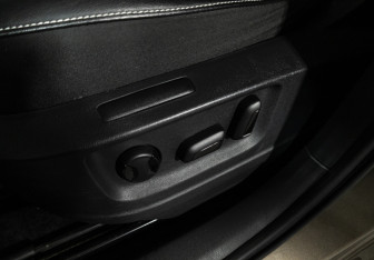 Подержанный автомобиль Skoda Karoq 2020 года (18 фото)