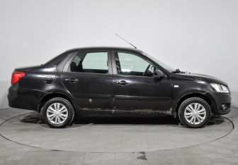 Подержанный автомобиль Datsun on-DO 2016 года (4 фото)