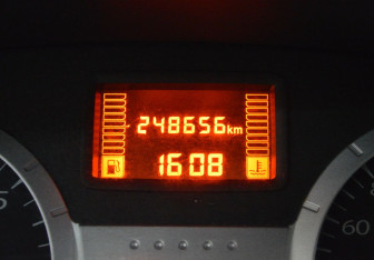 Подержанный автомобиль LADA (ВАЗ) Largus Wagon 2014 года (15 фото)