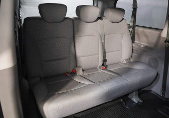 Подержанный автомобиль Hyundai H-1 2018 года (25 фото)