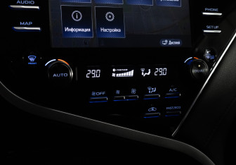 Подержанный автомобиль Toyota Camry Sedan 2019 года (16 фото)