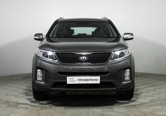 Подержанный автомобиль Kia Sorento 2020 года (12 фото)