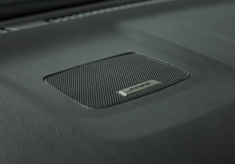 Подержанный автомобиль Nissan Pathfinder 2015 года (24 фото)