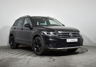 Подержанный автомобиль Volkswagen Tiguan 2021 года (3 фото)