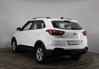 Подержанный автомобиль Hyundai Creta 2016 года (26 фото)