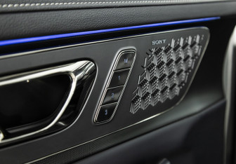 Подержанный автомобиль Exeed LX 2024 года (17 фото)