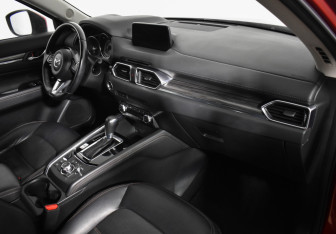 Подержанный автомобиль Mazda CX-5 2018 года (12 фото)
