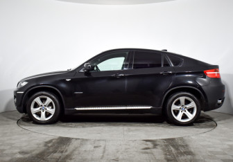 Подержанный автомобиль BMW X6 2011 года (8 фото)