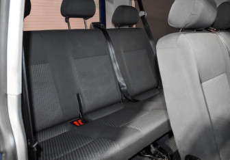 Подержанный автомобиль Volkswagen Caravelle 2011 года (14 фото)