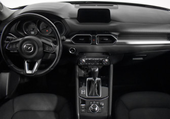 Подержанный автомобиль Mazda CX-5 2018 года (14 фото)