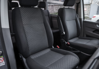 Подержанный автомобиль Volkswagen Caravelle 2020 года (22 фото)