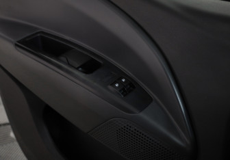Подержанный автомобиль Fiat Doblo 2011 года (17 фото)