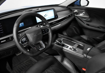 Подержанный автомобиль Chery Arrizo 8 2023 года (9 фото)