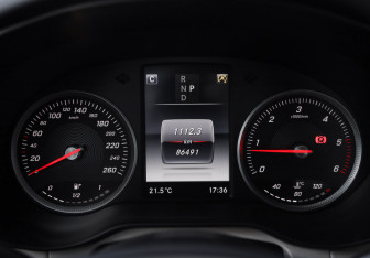 Подержанный автомобиль Mercedes-Benz GLC Coupe 2017 года (16 фото)
