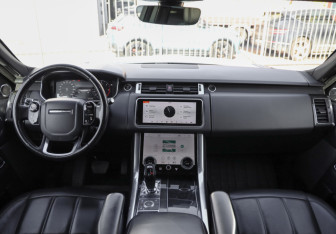 Подержанный автомобиль Land Rover Range Rover Sport 2018 года (12 фото)