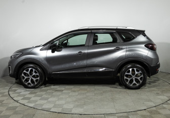 Подержанный автомобиль Renault Kaptur 2021 года (8 фото)