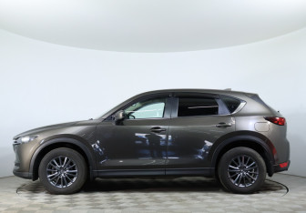 Подержанный автомобиль Mazda CX-5 2019 года (9 фото)