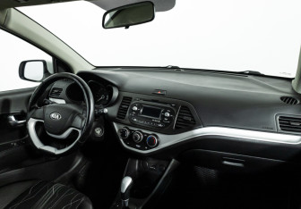 Подержанный автомобиль Kia Picanto 2013 года (9 фото)