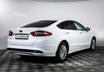 Подержанный автомобиль Ford Mondeo Sedan 2014 года (5 фото)